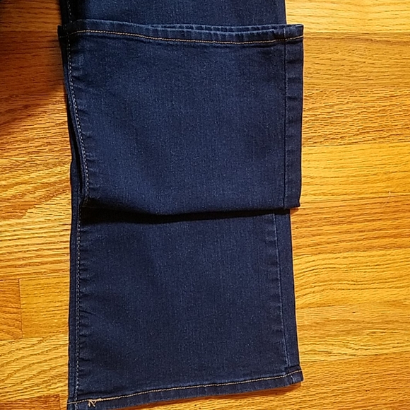 {Levi Strauss} Curvy Bootcut Jeans - Picture 10 of 10